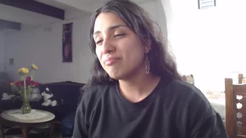 Snapshot of alix_beltran chatting on 10, 2, 2025 Alix online show from 10, 2, 2025