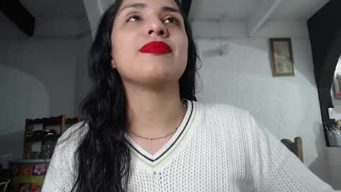 Snapshot of alix_beltran chatting on 4, 3, 2025 Alix online show from 4, 3, 2025