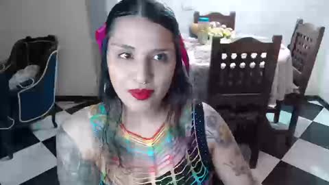 Snapshot of alix_beltran chatting on 25, 9, 2025 Alix online show from 25, 9, 2025