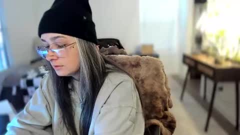 alix_valentine online show from 13, 11, 2025