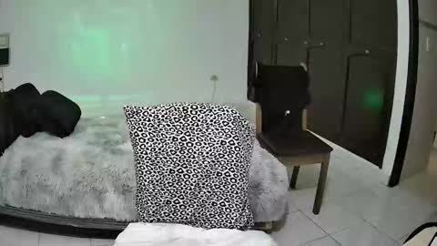 Alix online show from 6, 2, 2026