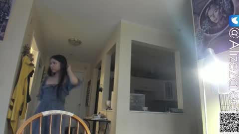 Alize Zaide online show from 17, 12, 2025