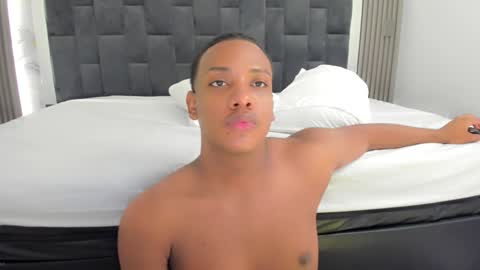 Snapshot of allan_ghersi02 chatting on 15, 12, 2024 Angel online show from 15, 12, 2024