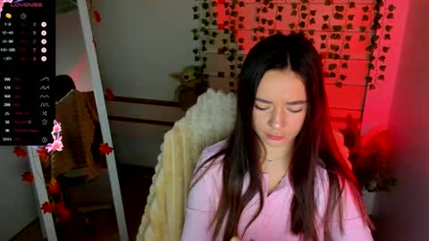 Snapshot of allana_dream chatting on 12, 10, 2025 Allana online show from 12, 10, 2025