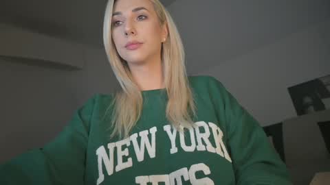 A day u didnt smile is a lost day online show from 21, 1, 2025