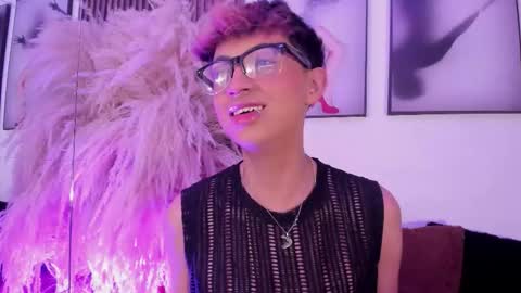 Snapshot of allen_starck chatting on 18, 11, 2025 Allen online show from 18, 11, 2025