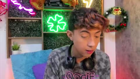 Snapshot of allen_starck chatting on 22, 11, 2025 Allen online show from 22, 11, 2025