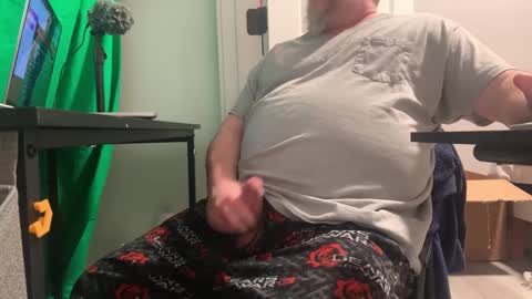 Allergictolove online show from 8, 2, 2025