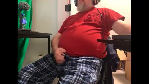 Allergictolove online show from 4, 3, 2025