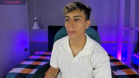 Snapshot of allexcano chatting on 22, 2, 2025 Allex online show from 22, 2, 2025