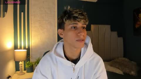 Snapshot of allexcano chatting on 5, 3, 2025 Allex online show from 5, 3, 2025