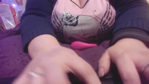 Snapshot of alli_kat78 chatting on 4, 12, 2024 Alli Kat online show from 4, 12, 2024