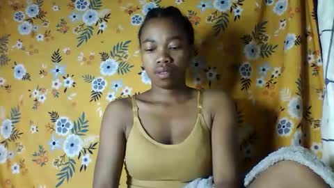 Snapshot of alliciax632770 chatting on 2, 12, 2025 alliciax632770 online show from 2, 12, 2025