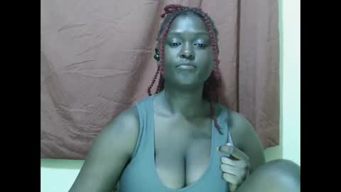 Snapshot of allie_quin chatting on 25, 9, 2025 Allie online show from 25, 9, 2025