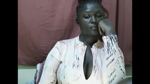 Snapshot of allie_quin chatting on 18, 10, 2025 Allie online show from 18, 10, 2025