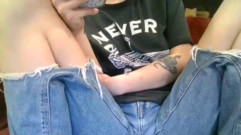 alliebearx online show from 2, 3, 2025