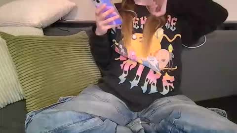 Snapshot of alliebearx chatting on 24, 4, 2026 alliebearx online show from 24, 4, 2026
