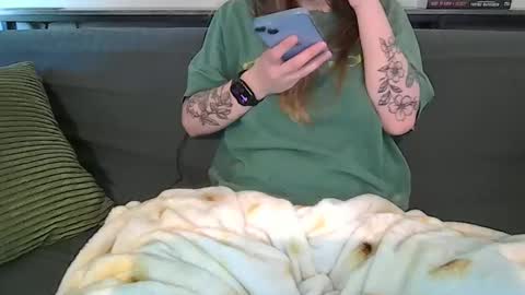 Snapshot of alliebearx chatting on 1, 5, 2026 alliebearx online show from 1, 5, 2026