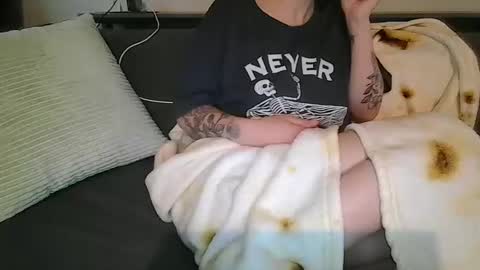 Snapshot of alliebearx chatting on 28, 5, 2026 alliebearx online show from 28, 5, 2026