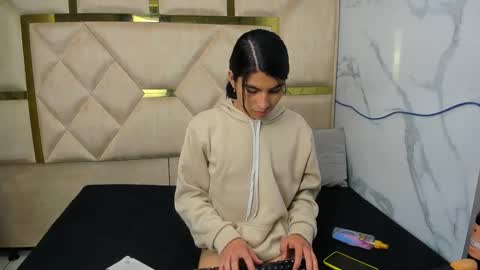 allison_69ts online show from 15, 9, 2025