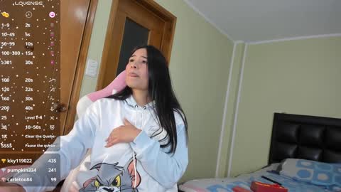 Snapshot of allison_love chatting on 1, 1, 2025 allison online show from 1, 1, 2025