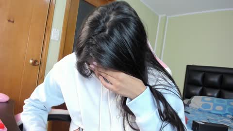 Snapshot of allison_love chatting on 1, 1, 2025 allison online show from 1, 1, 2025