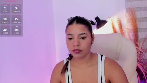 Snapshot of allison_owensxx chatting on 23, 4, 2026 Allison online show from 23, 4, 2026