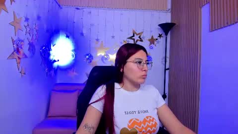 Snapshot of allisonlove_88 chatting on 22, 6, 2026 ALLISON online show from 22, 6, 2026
