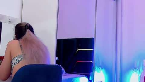 Snapshot of allisonsweetie chatting on 22, 4, 2026 AllisonSweetie online show from 22, 4, 2026