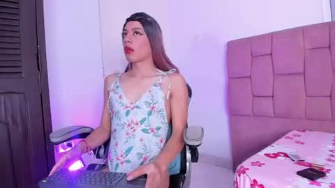 Snapshot of allizonkent chatting on 8, 7, 2026 allizonkent online show from 8, 7, 2026