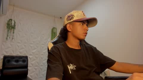 alluringangel01 online show from 7, 1, 2026