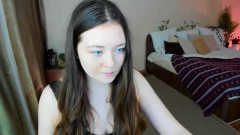 alluringeyess online show from 7, 2, 2026