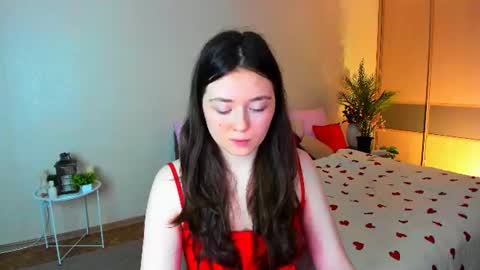 alluringeyess online show from 7, 7, 2026
