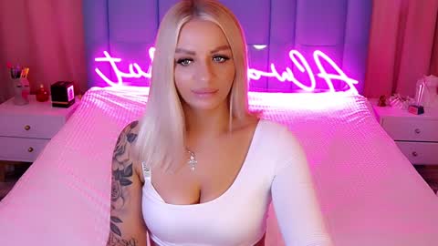 Snapshot of allwayshottt chatting on 3, 12, 2024 AlwaysHot online show from 3, 12, 2024