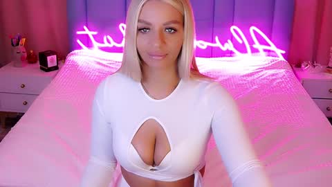 Snapshot of allwayshottt chatting on 19, 12, 2024 AlwaysHot online show from 19, 12, 2024