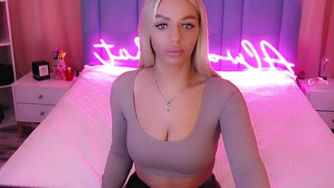 Snapshot of allwayshottt chatting on 20, 1, 2025 AlwaysHot online show from 20, 1, 2025