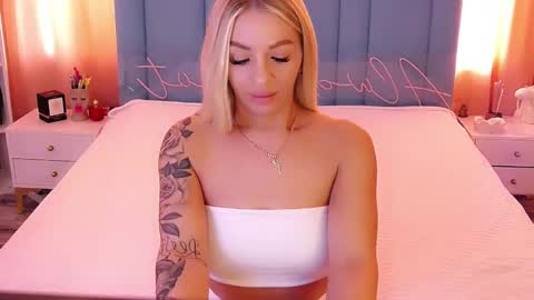 Snapshot of allwayshottt chatting on 23, 2, 2025 AlwaysHot online show from 23, 2, 2025