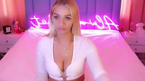 Snapshot of allwayshottt chatting on 7, 3, 2025 AlwaysHot online show from 7, 3, 2025