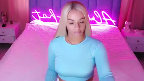 Snapshot of allwayshottt chatting on 11, 9, 2025 AlwaysHot online show from 11, 9, 2025