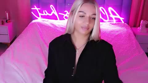 Snapshot of allwayshottt chatting on 26, 10, 2025 AlwaysHot online show from 26, 10, 2025