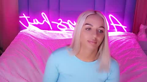 Snapshot of allwayshottt chatting on 29, 11, 2025 AlwaysHot online show from 29, 11, 2025