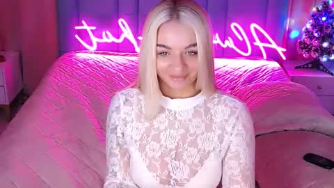 Snapshot of allwayshottt chatting on 16, 12, 2025 AlwaysHot online show from 16, 12, 2025