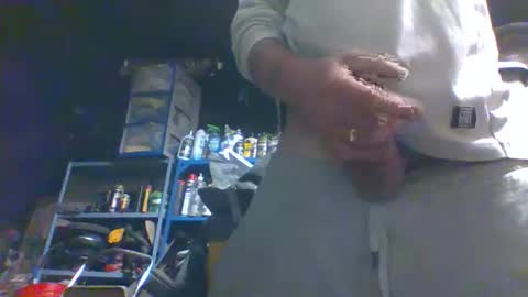 allwolf0323 online show from 10, 10, 2025