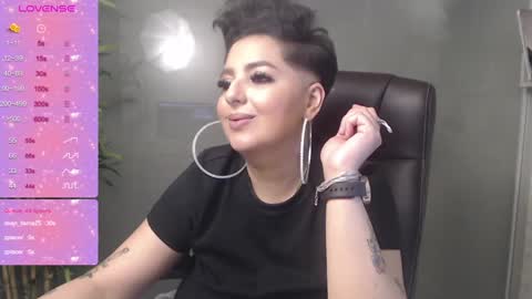         online show from 28, 12, 2024