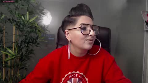         online show from 17, 2, 2025