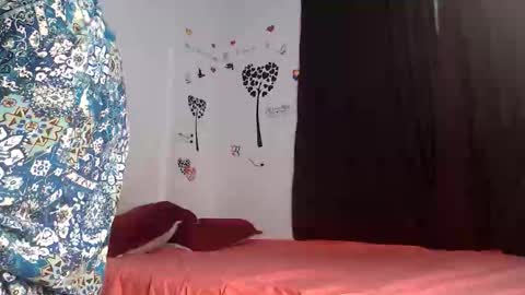 Snapshot of allyka_transsm chatting on 9, 6, 2026 Allyka online show from 9, 6, 2026