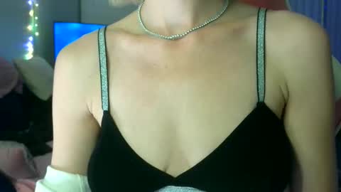 Ally Girl In Her Ally World online show from 19, 2, 2026