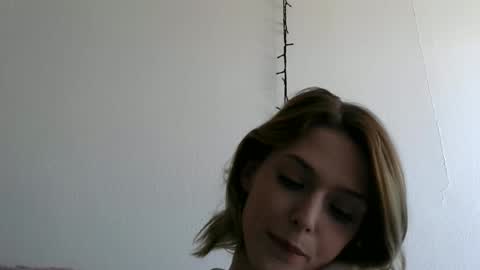 Snapshot of allyoursss1212 chatting on 25, 5, 2026 Ally Girl In Her Ally World online show from 25, 5, 2026