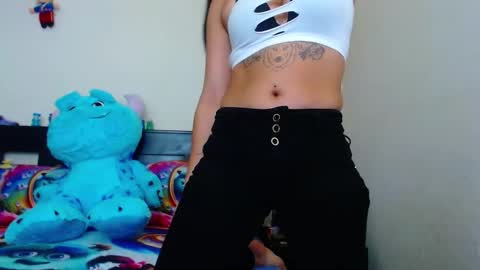 Snapshot of allyson_collins_ chatting on 20, 11, 2025 Allyson collins online show from 20, 11, 2025