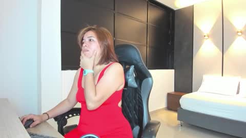 ALMA FENIX  online show from 13, 9, 2025